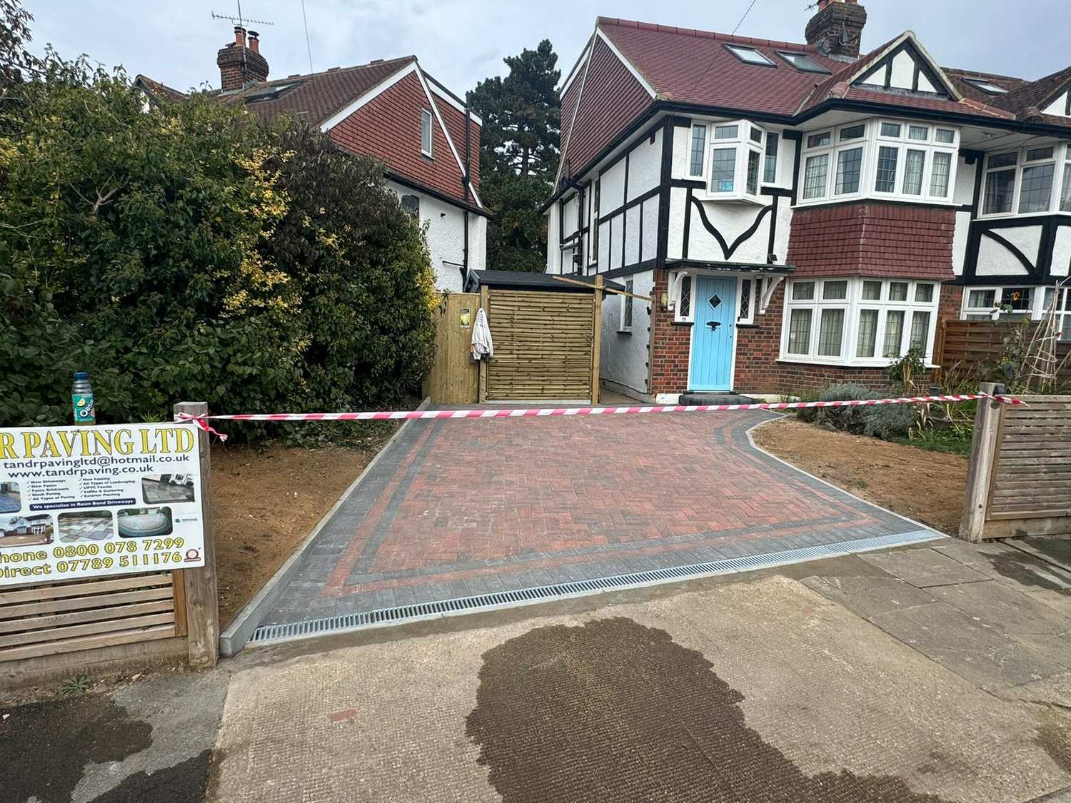 Pattern imprinted driveway